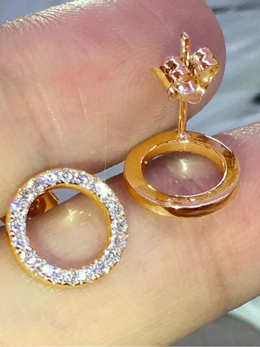 Shiny Cubic Zirconia Rose Gold Circle Stud Earrings - Women